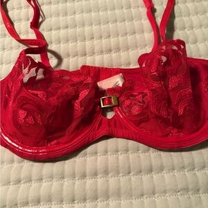 Victoria's Secret Vibrant Red Lace Bra